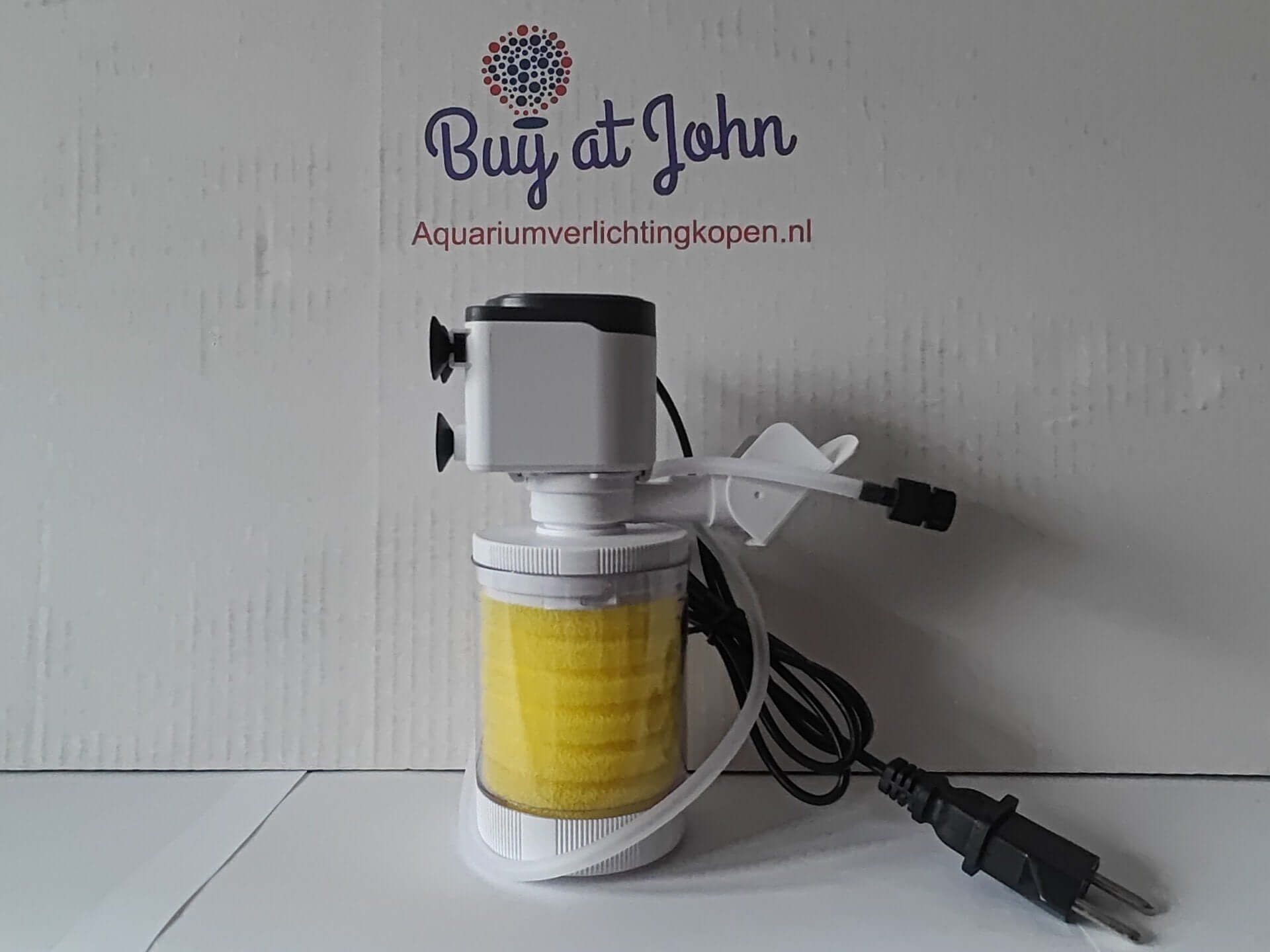 Superkrachtige filter voor kleine aquaria. 10 watt.  800 liter per uur. + 